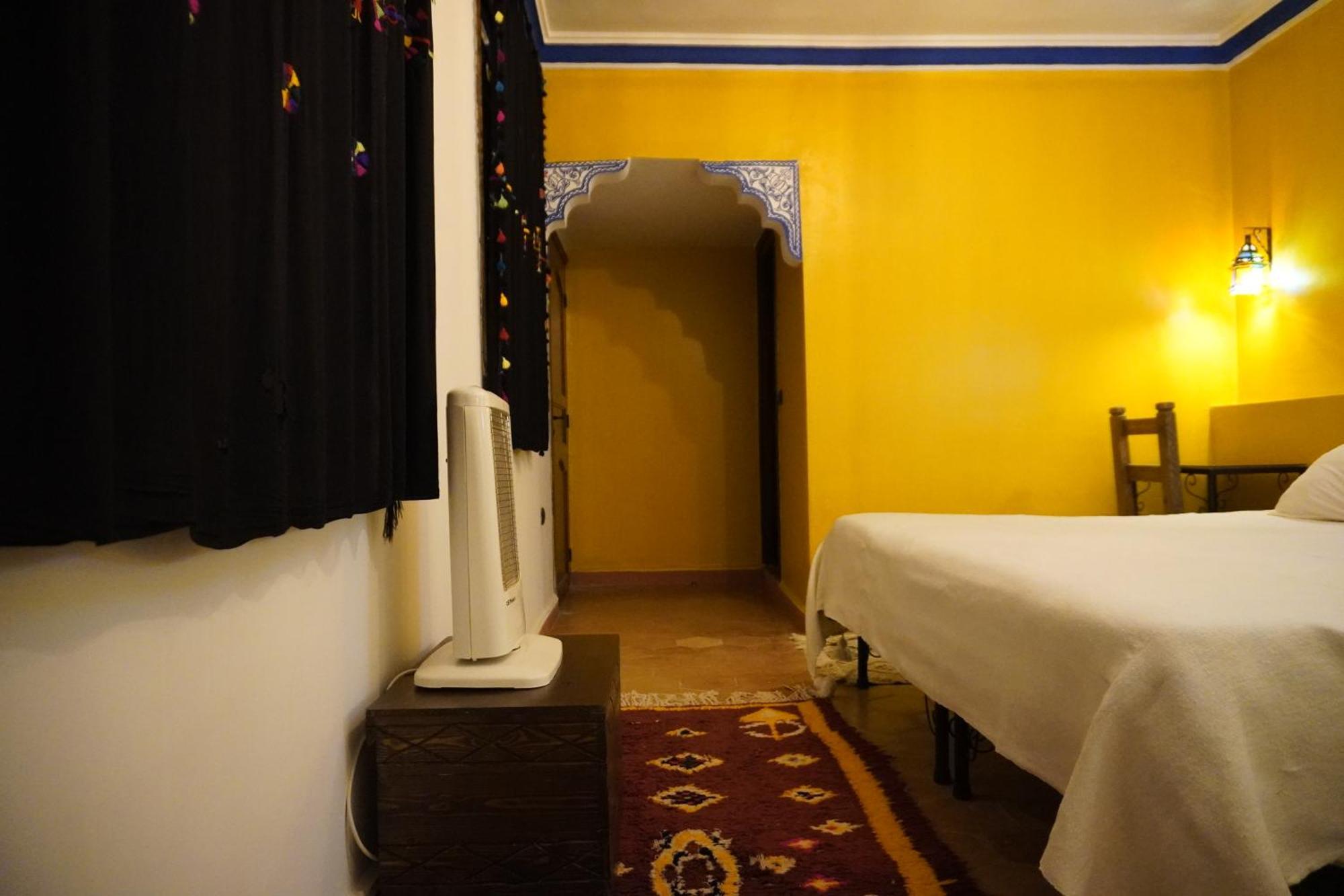 Hotel La Kasbah Elkhorbat Muxu Berbere à Asrir  Extérieur photo