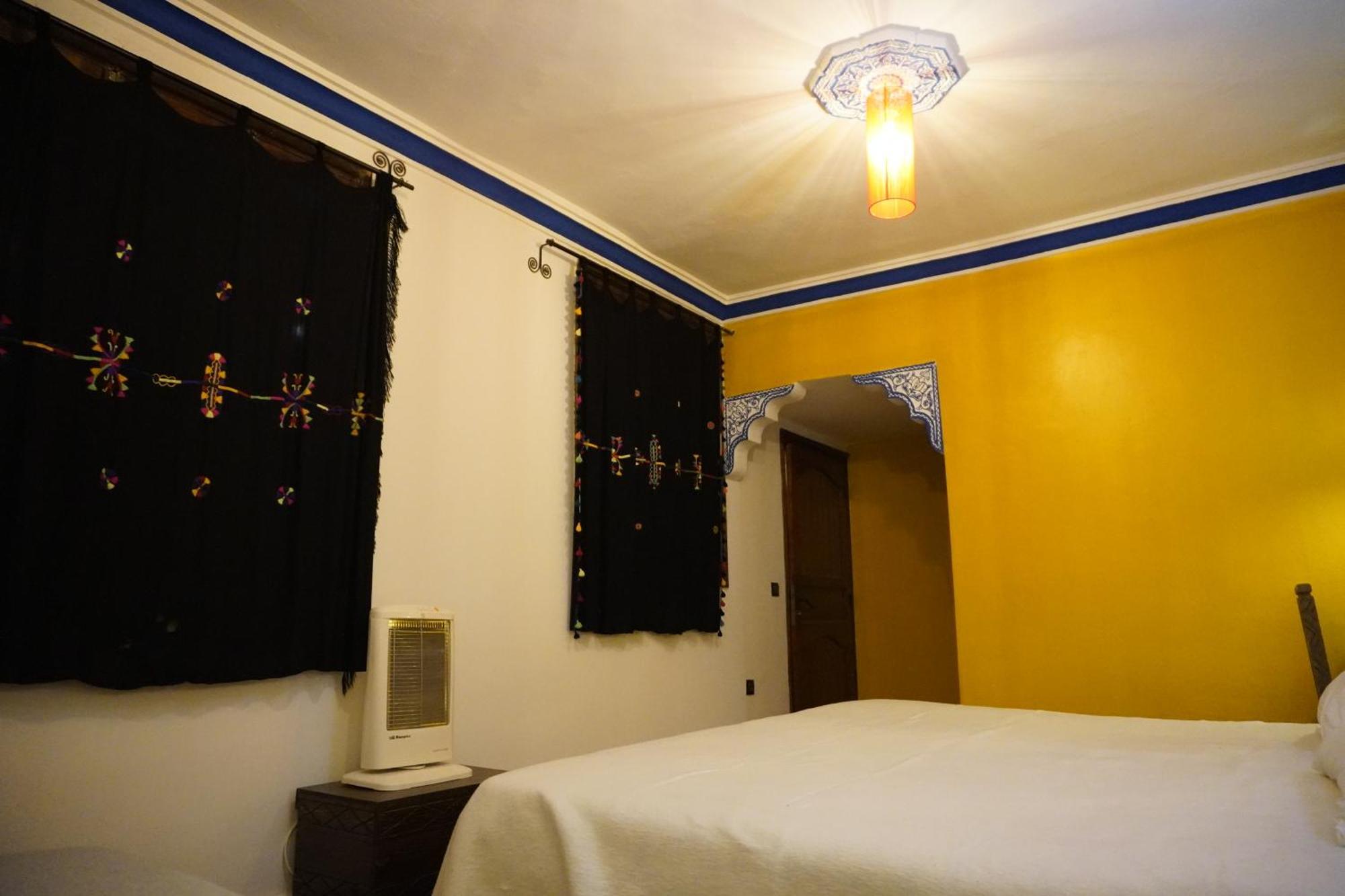 Hotel La Kasbah Elkhorbat Muxu Berbere à Asrir  Extérieur photo