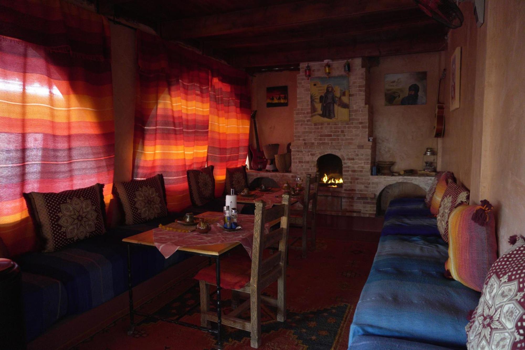 Hotel La Kasbah Elkhorbat Muxu Berbere à Asrir  Extérieur photo
