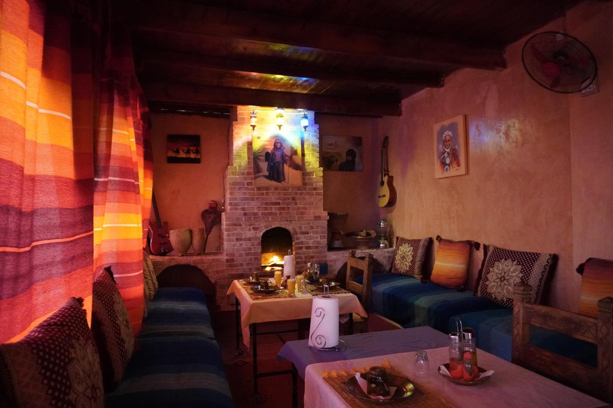 Hotel La Kasbah Elkhorbat Muxu Berbere à Asrir  Extérieur photo