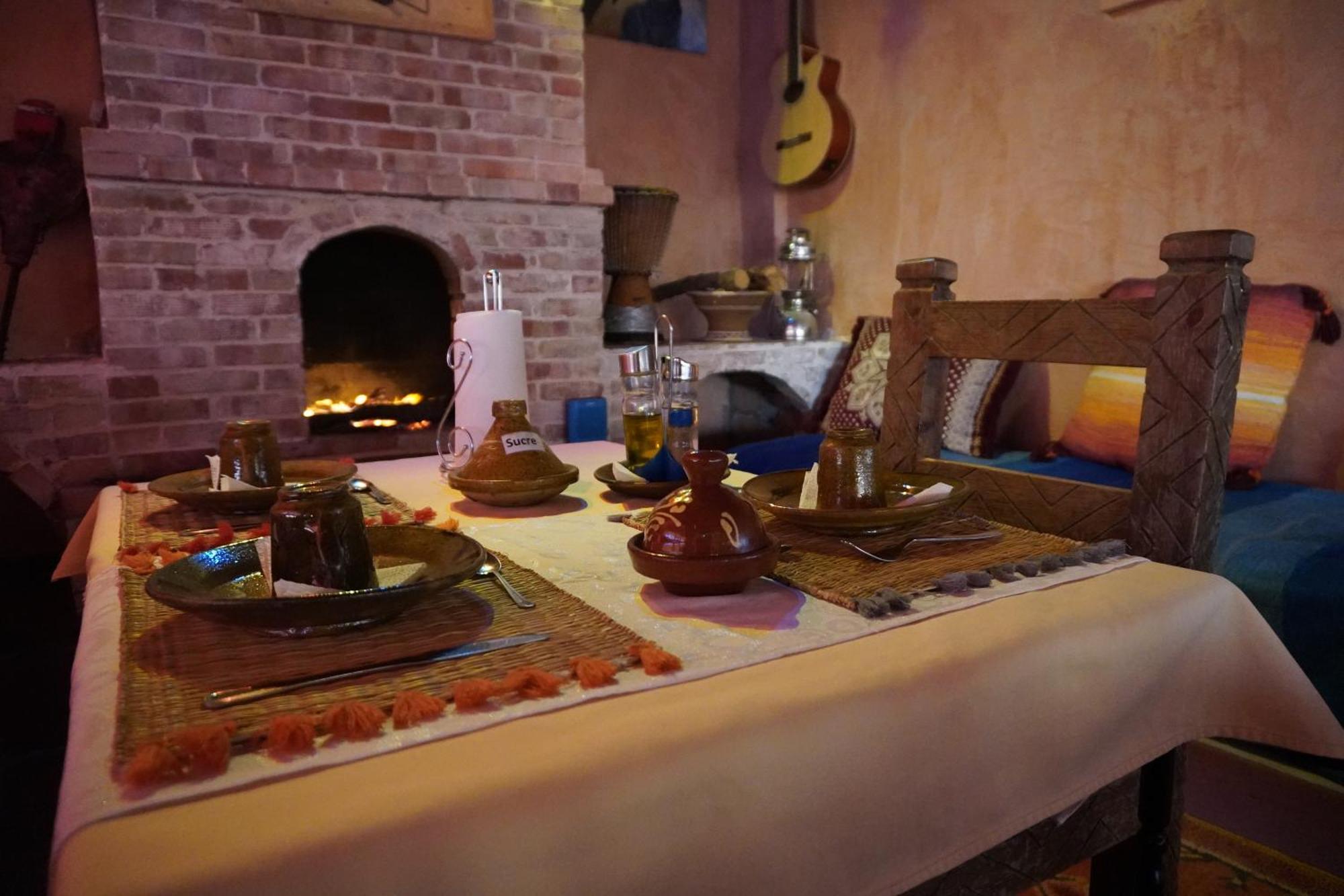 Hotel La Kasbah Elkhorbat Muxu Berbere à Asrir  Extérieur photo
