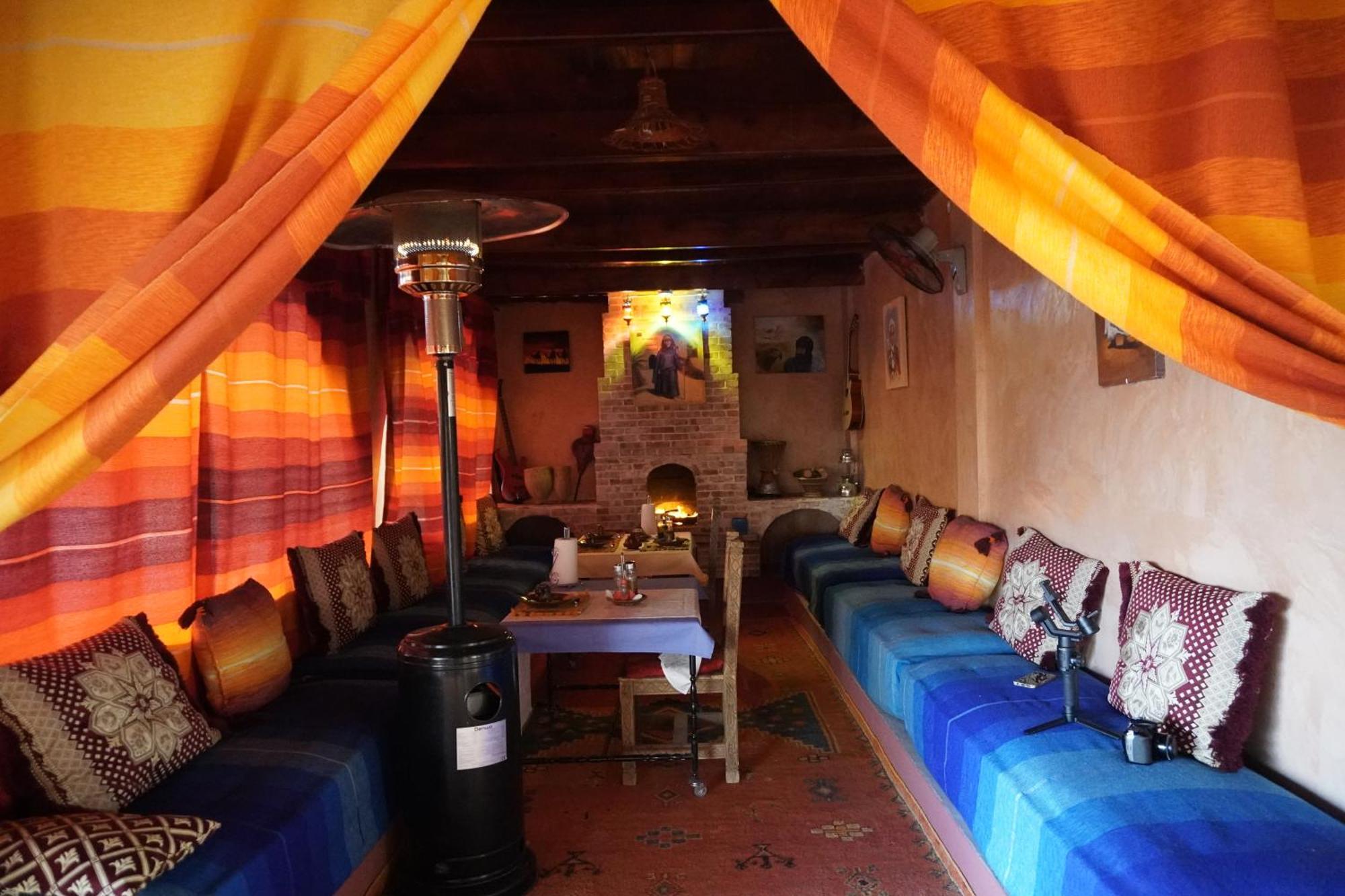 Hotel La Kasbah Elkhorbat Muxu Berbere à Asrir  Extérieur photo