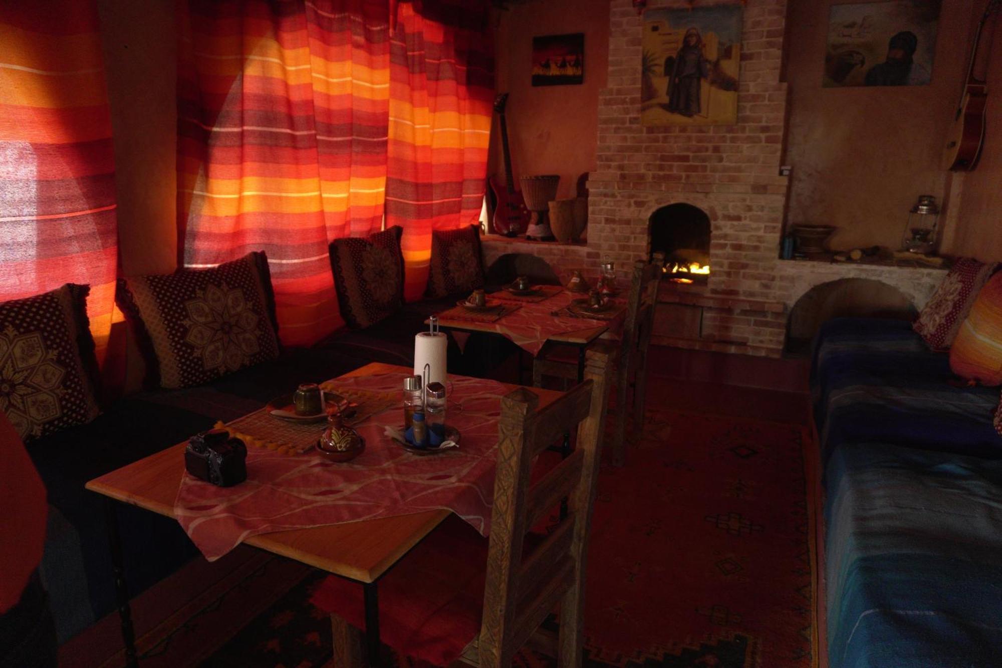Hotel La Kasbah Elkhorbat Muxu Berbere à Asrir  Extérieur photo