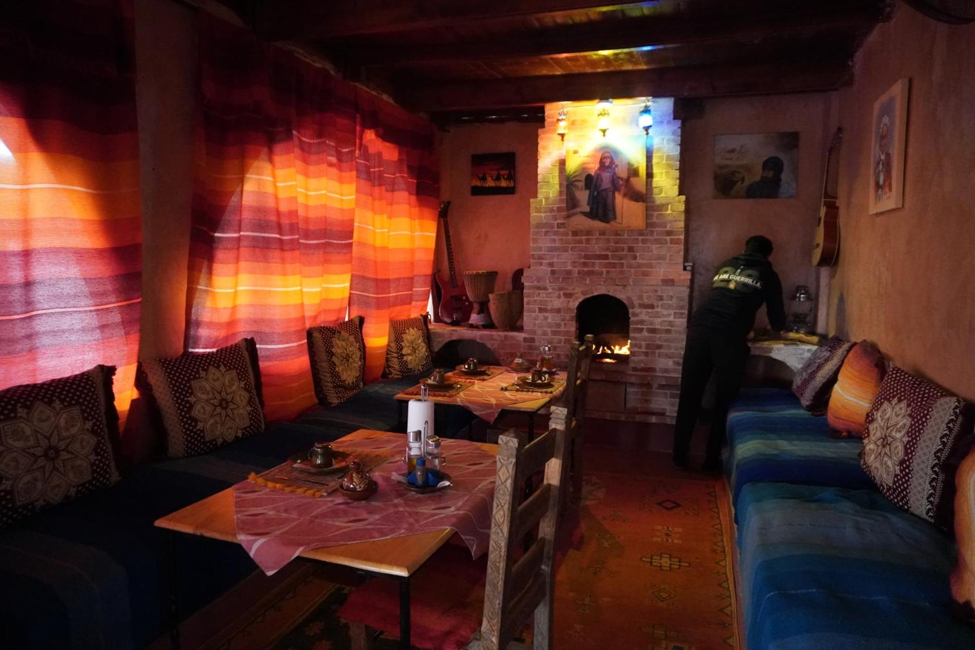 Hotel La Kasbah Elkhorbat Muxu Berbere à Asrir  Extérieur photo