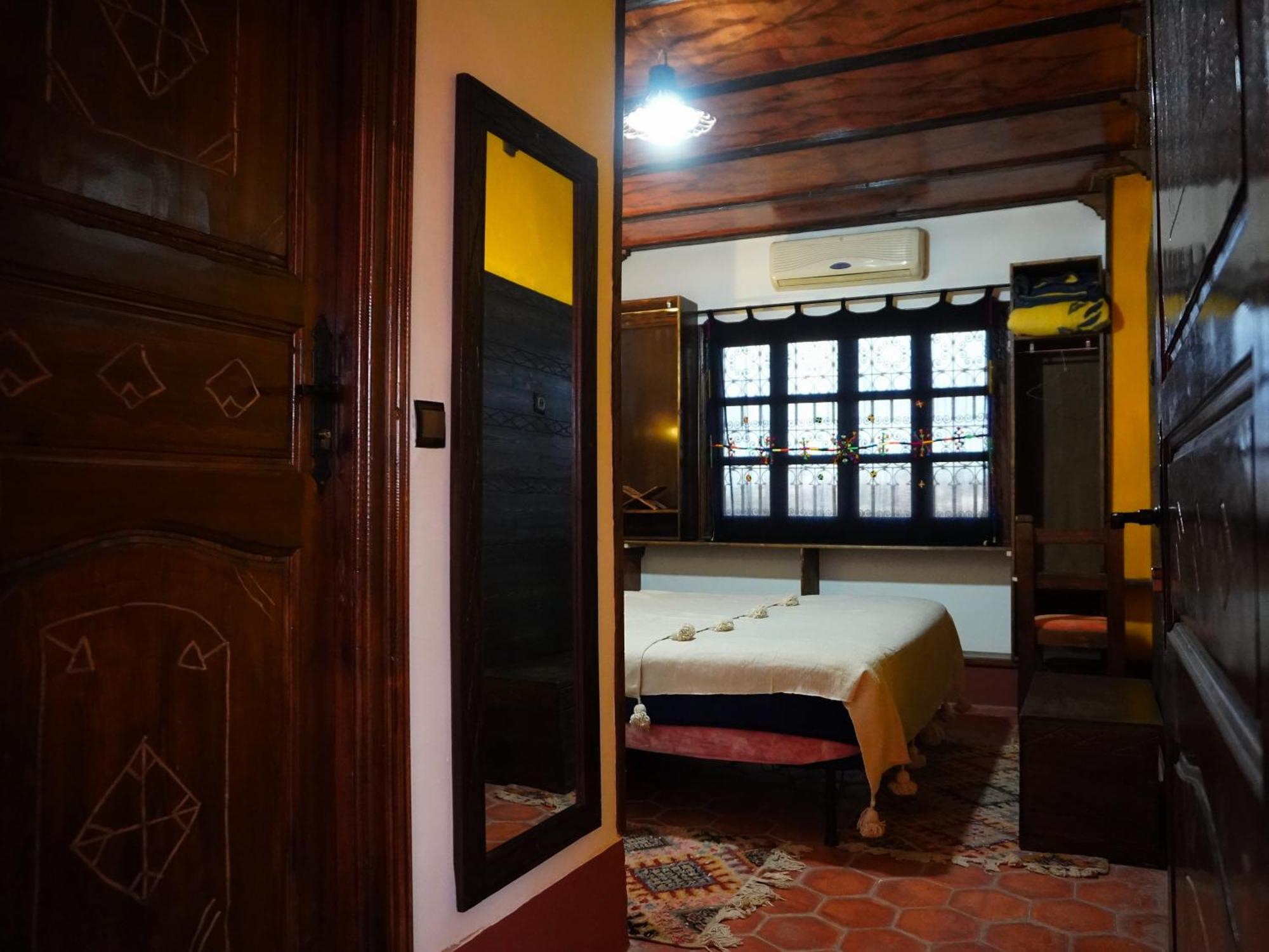 Hotel La Kasbah Elkhorbat Muxu Berbere à Asrir  Extérieur photo