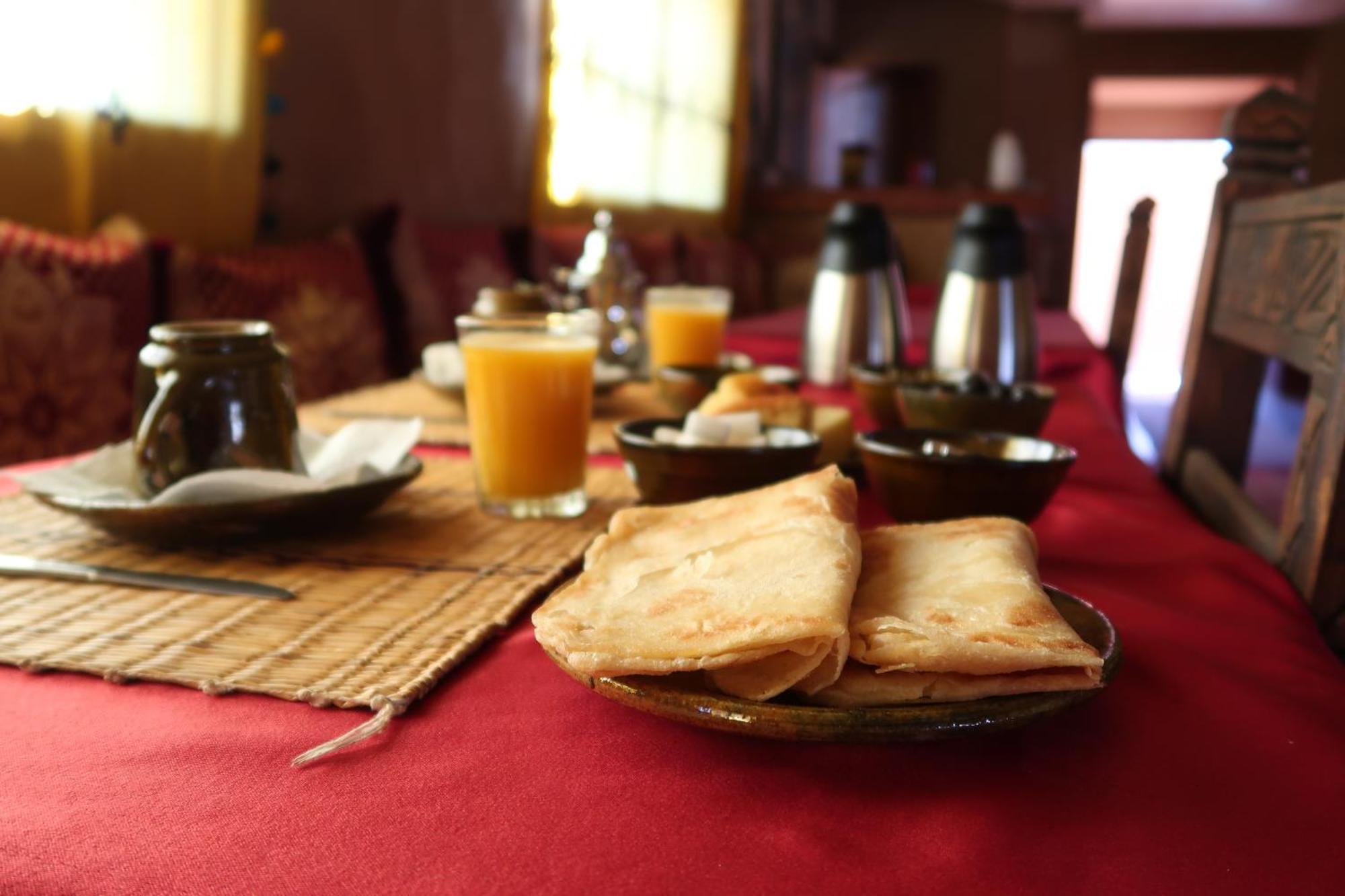 Hotel La Kasbah Elkhorbat Muxu Berbere à Asrir  Extérieur photo